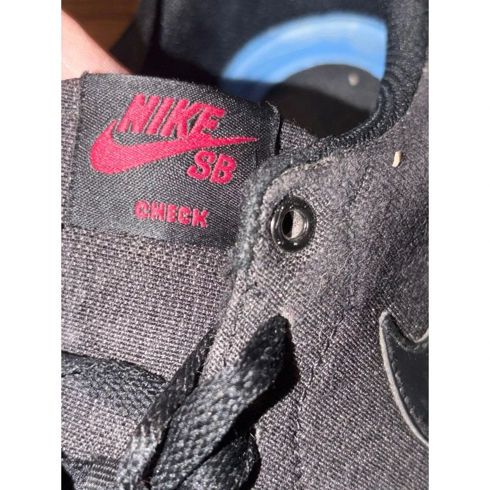 Nike SB Check Solarsoft Skate Shoes Black Canvas 843896-007 Size 9.5 Mens - Picture 7 of 8
